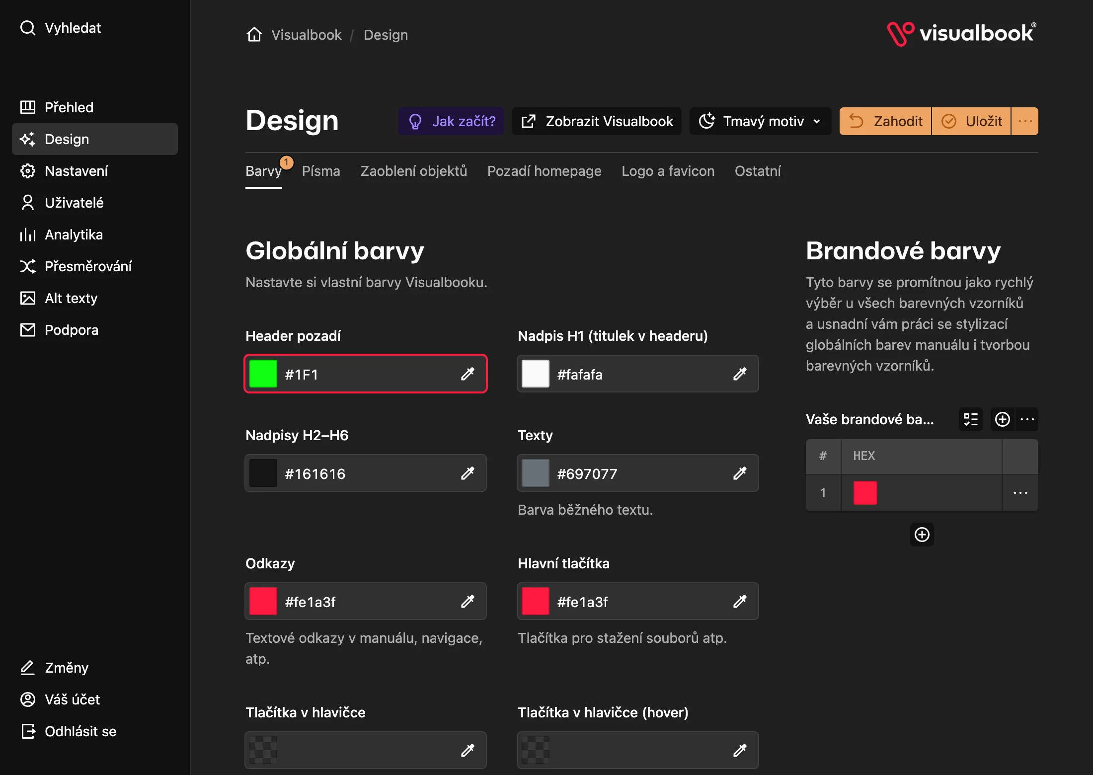 Jedna barva v Designu, změna v celém manuálu: Header pozadí po uložení obarví hlavičku na všech stránkách.